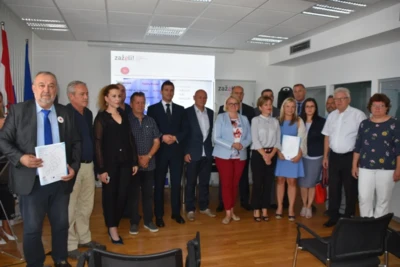 29423352877 44631d7e3a k.jpeg